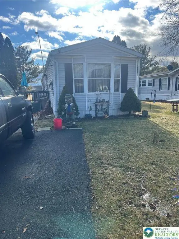 285 Greenbriar Drive, East Allen Twp, PA 18014