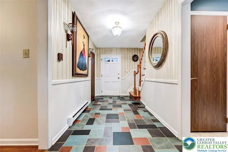 3569 Timberlane Drive, Easton, PA 18045 - Image #2