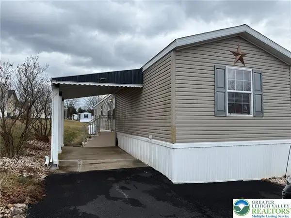 15 Chestnut Ridge Circle, Lower Towamensing Tp, PA 18058