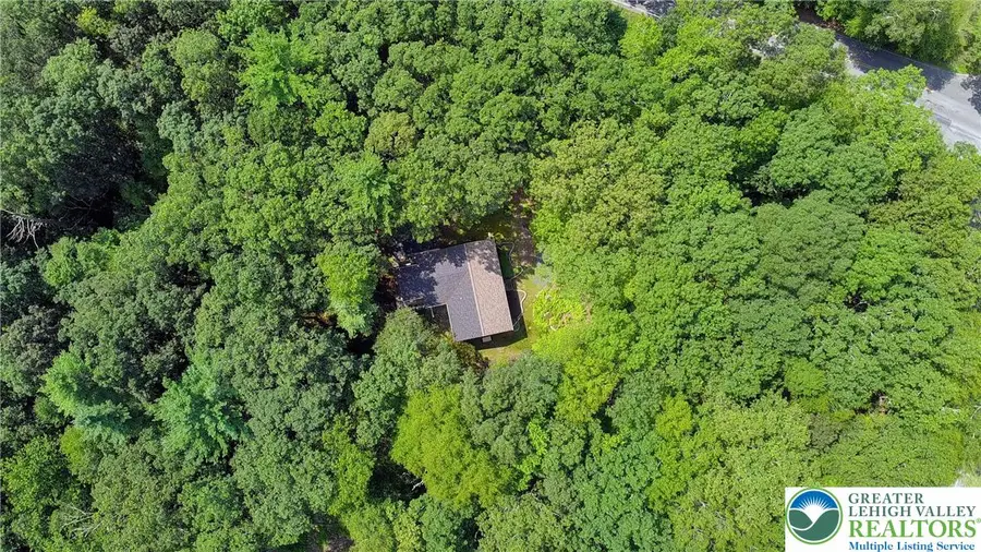 630 Wooddale Road, Middle Smithfield Township, PA 18302 - Image #3