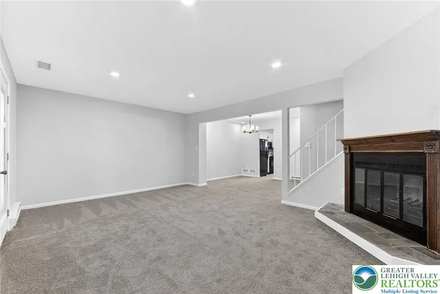 1930 Cricklewood, Fogelsville, PA 18051 - #3