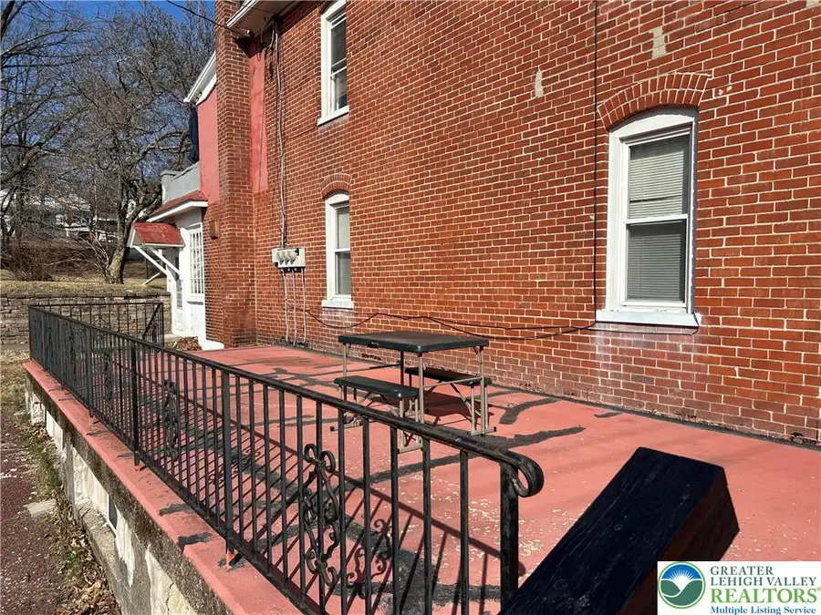 412 Pennsylvania Avenue, Bangor, PA 18013 - #3