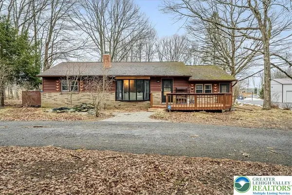 159 Summit Avenue, Coolbaugh Twp, PA 18346