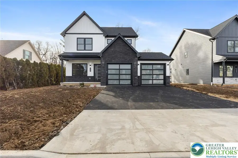 1330 Lincoln Street, North Catasauqua, PA 18032 - Image #2