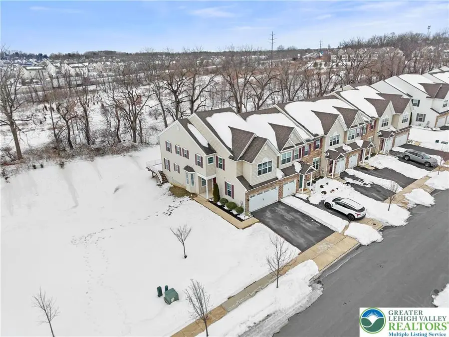 334 Redclover Lane, Upper Macungie, PA 18104 - #2