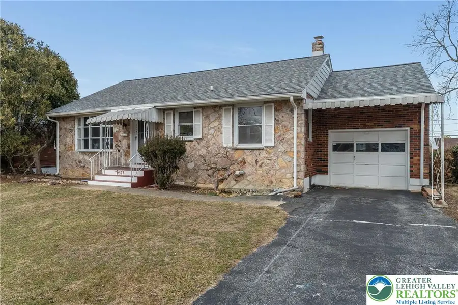 1327 W Wyoming Street, Allentown, PA 18103 - Image #2