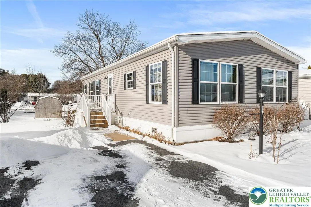 8754 Breinig Run Circle, Breinigsville, PA 18031 - Image #1