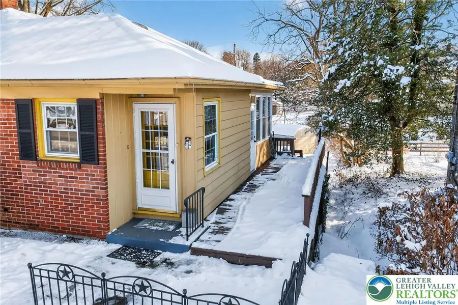 1827 Homestead Avenue, Bethlehem, PA 18018 - Image #2