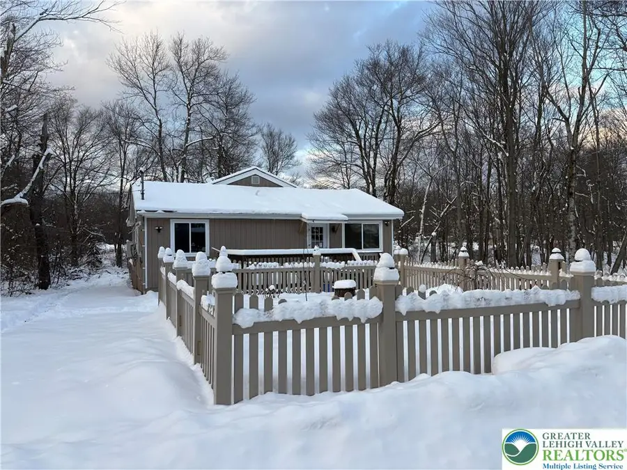 9851 Deerwood Drive, Coolbaugh Township, PA 18466 - Image #2