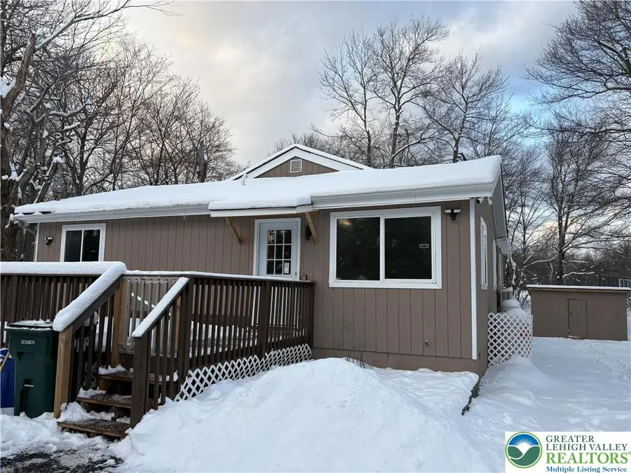 9851 Deerwood Drive, Coolbaugh Township, PA 18466 - Image #3