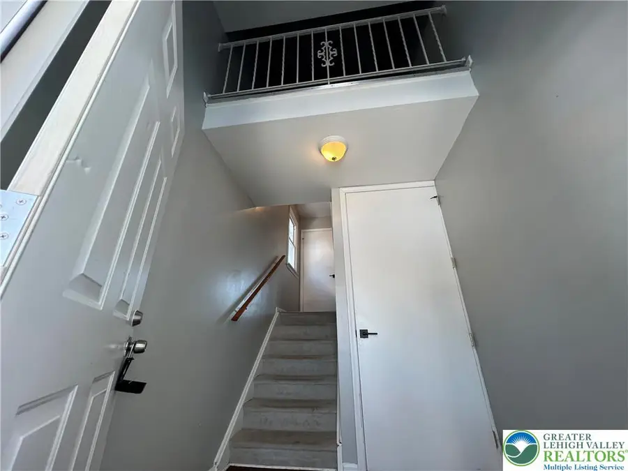 236 Vista Drive, Easton, PA 18042 - Image #2