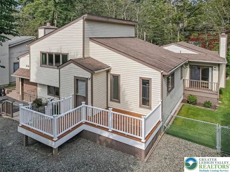 8495 Bumble Bee Way, Coolbaugh Township, PA 18466 - #3