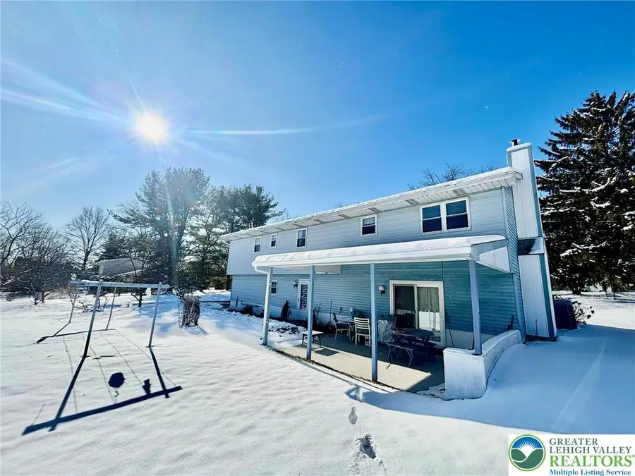 372 Oxford Circle, Moore Township, PA 18014 - #3