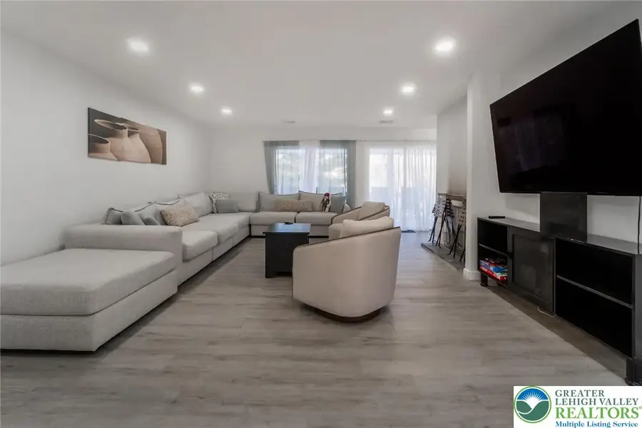 339 Stony Brook Drive, Chestnuthill Township, PA 18360 - Image #3