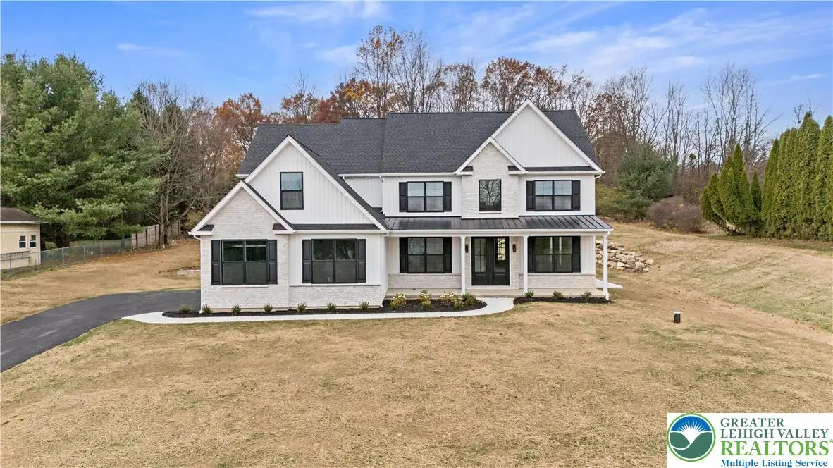 901 Renaldi Road, Bushkill, PA 18091 - Image #1