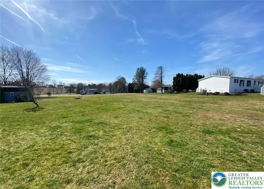 8865 Breinig Run Circle, Breinigsville, PA 18031 - #3
