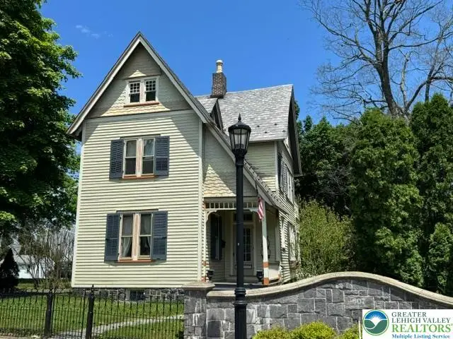 507 E Station Avenue, Coopersburg, PA 18036 - #1