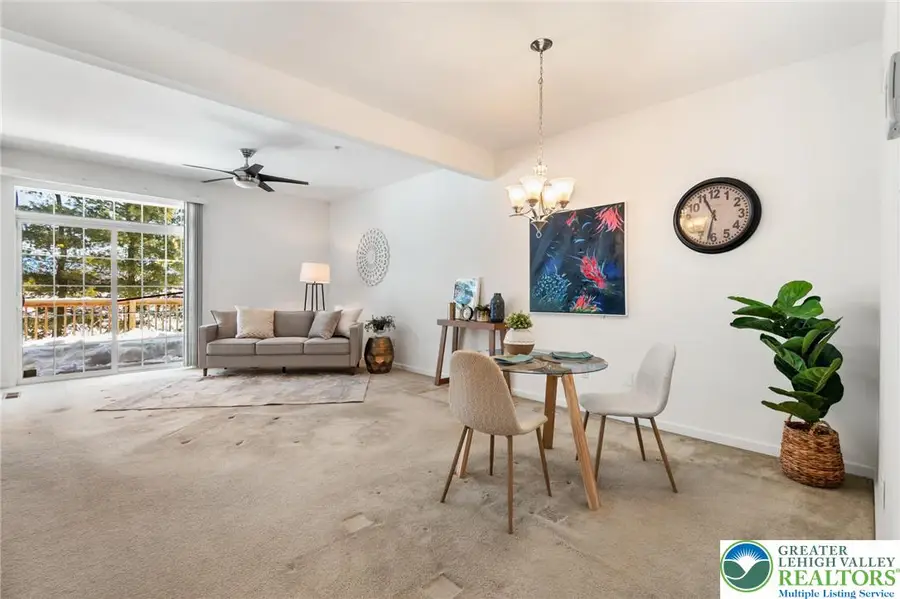 262 Milkweed Drive, Upper Macungie, PA 18104 - #2