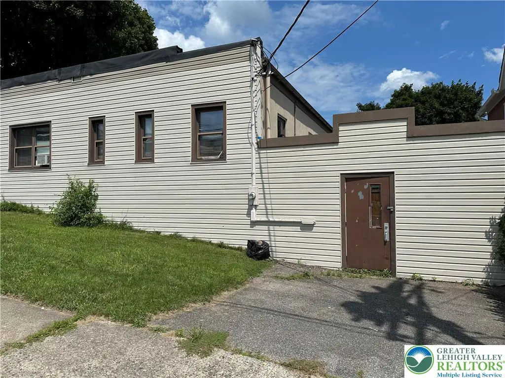 527 Division Street, Bangor, PA 18013 - #1