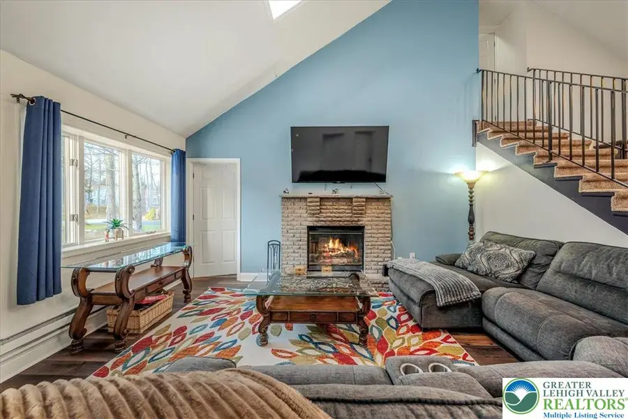 117 Saint Regis Walk, Coolbaugh Township, PA 18466 - Image #3