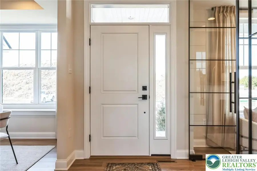 5395 Red Oak Drive, Upper Saucon, PA 18036 - #2