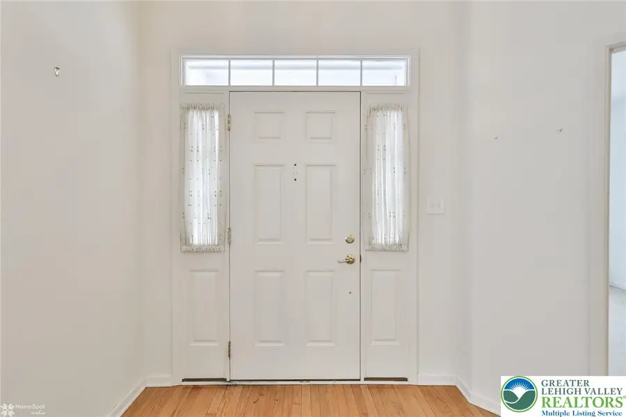 2064 Kingsview Road, Ancient Oaks, PA 18062 - #2