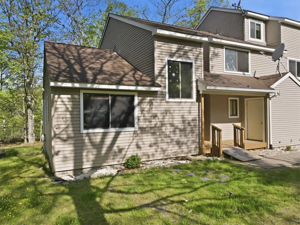 3301 Windermere Drive, Saw Creek, PA 18324 - #1