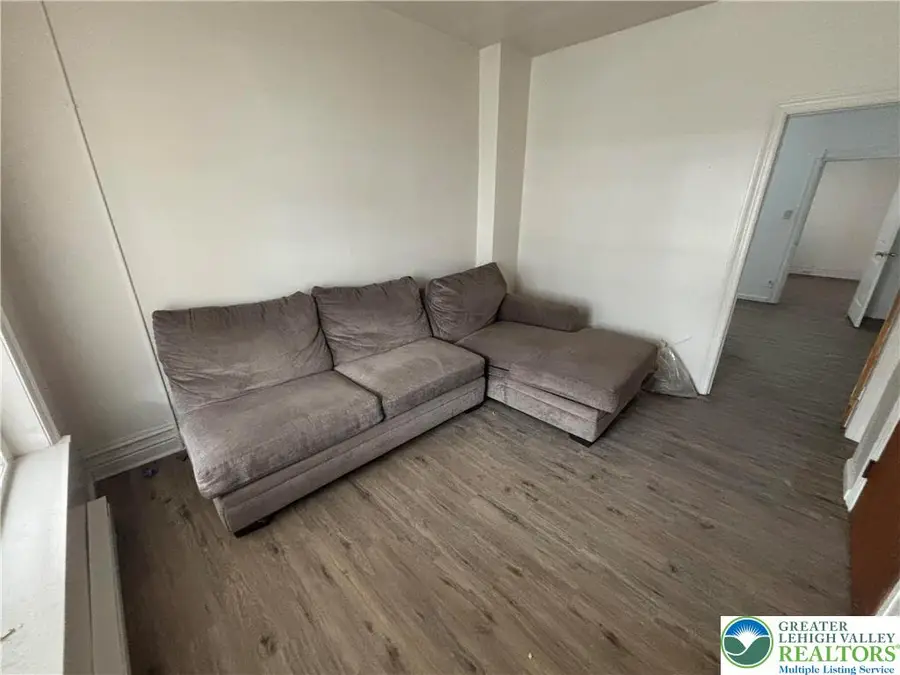 519 N 11th Street, Allentown, PA 18102 - #3