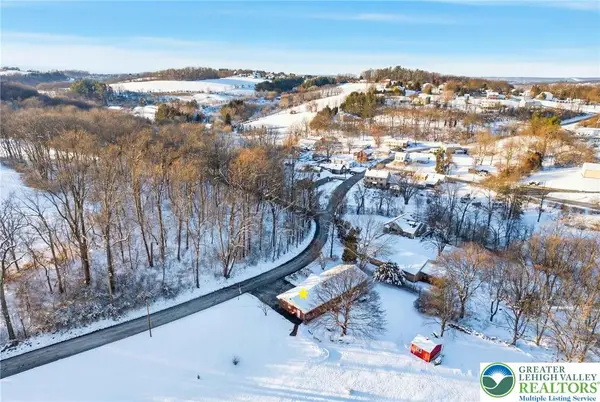 5547 Roosevelt Street, Whitehall Twp, PA 18052