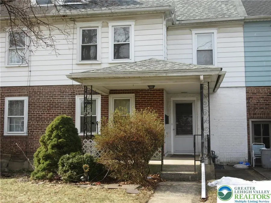 754 E Washington Avenue, Bethlehem, PA 18017 - #2