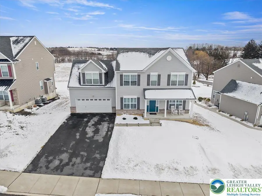 5037 Lilac Drive, Schnecksville, PA 18078 - #2