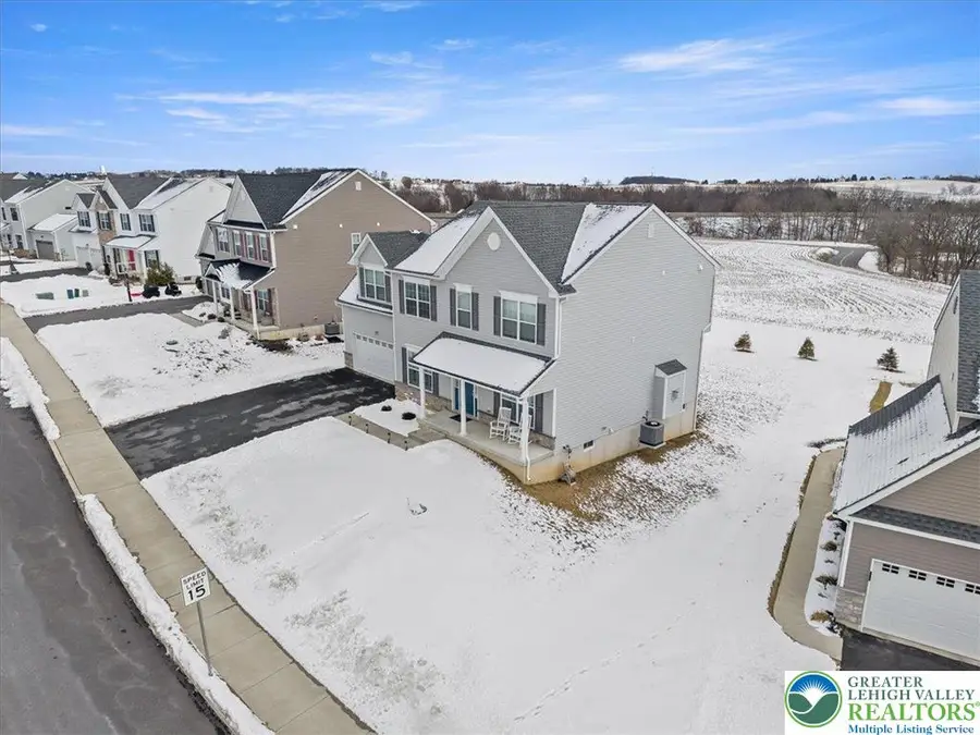 5037 Lilac Drive, Schnecksville, PA 18078 - #3