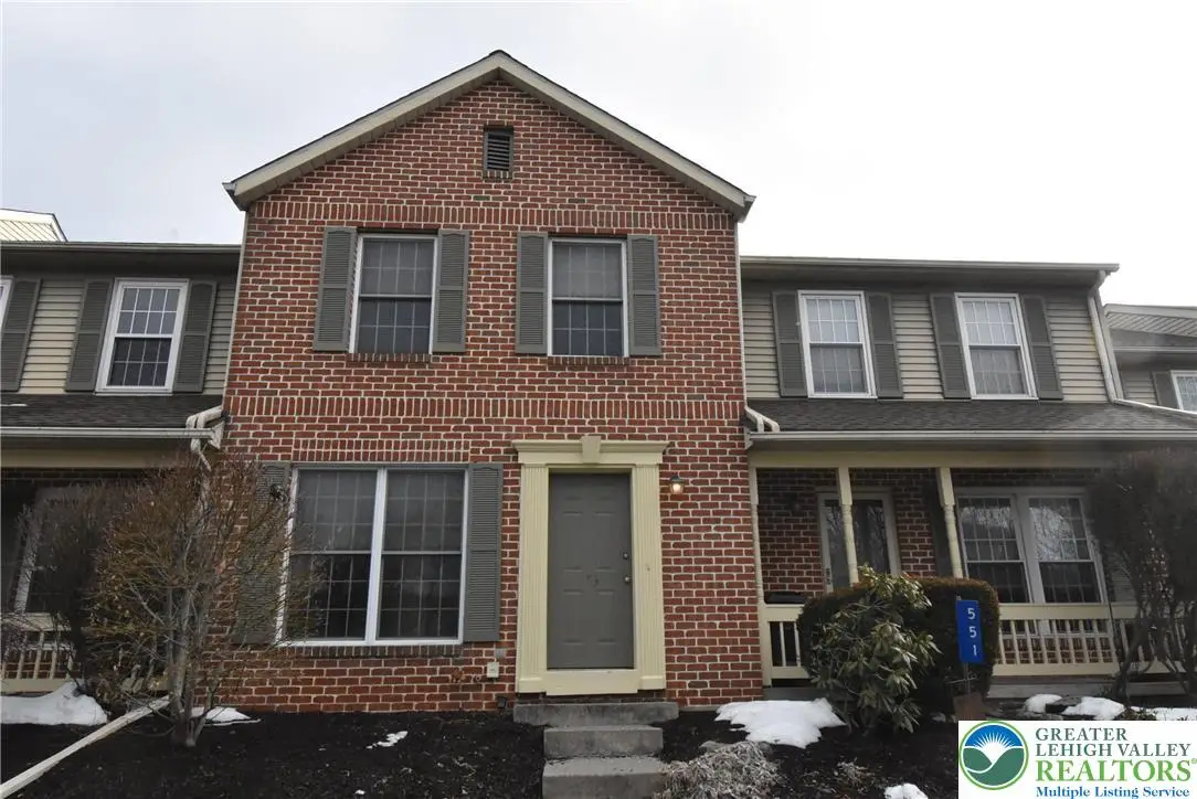 553 Ponds Edge Lane, Allentown, PA 18104 - #1