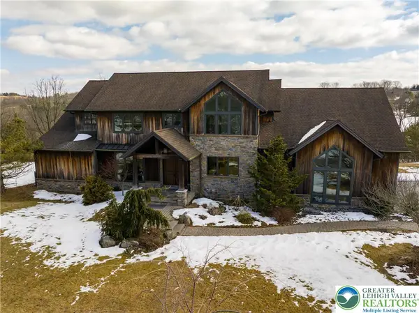 3845 Buck Hill Circle, Schnecksville, PA 18078