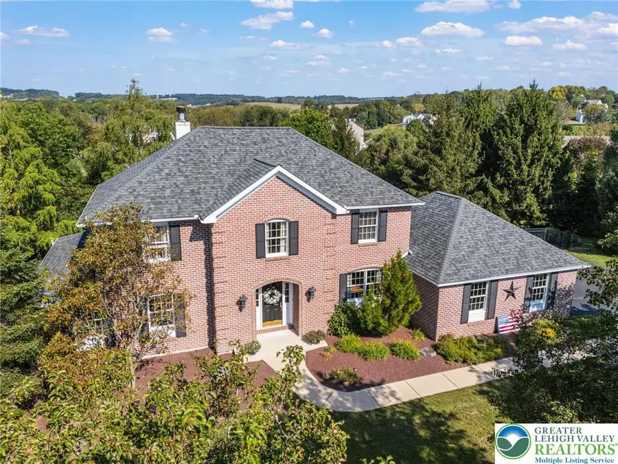 3519 Sharon Circle, North Whitehall, PA 18078 - #2