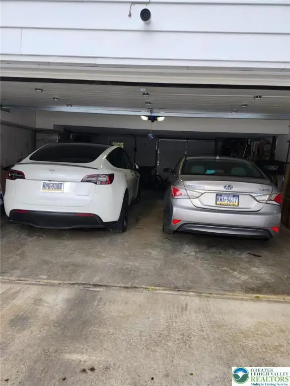 811 S Glenwood, Allentown, PA 18103 - #2