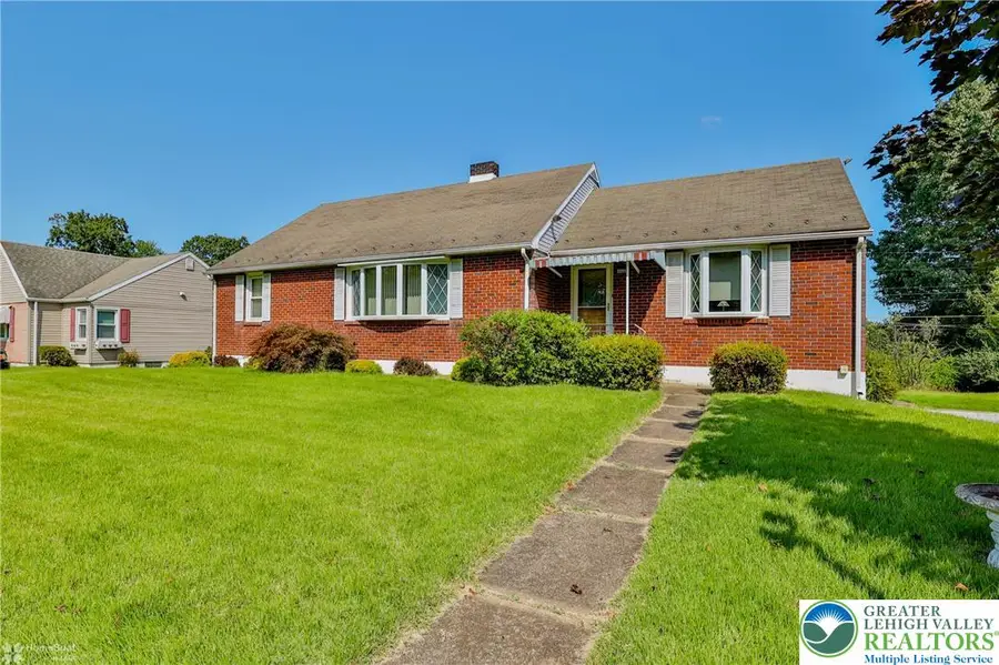 2221 Kings Avenue, Easton, PA 18045 - #2