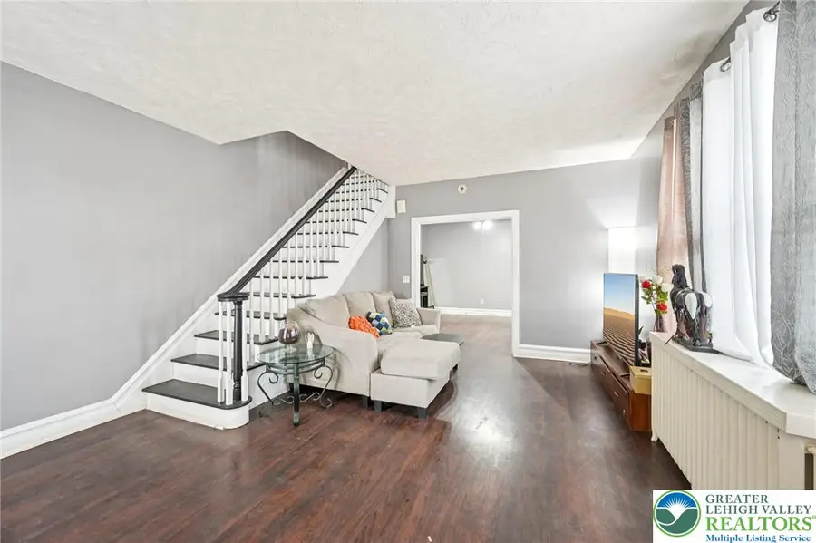 302 Fulton Street, Allentown, PA 18102 - #3