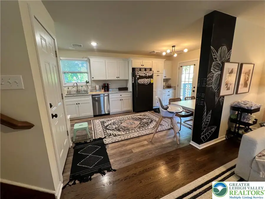 28 Harrison Street, Emmaus, PA 18049 - #3