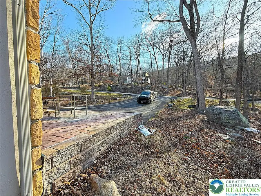 6486 Decker Road, Saw Creek, PA 18324 - #3