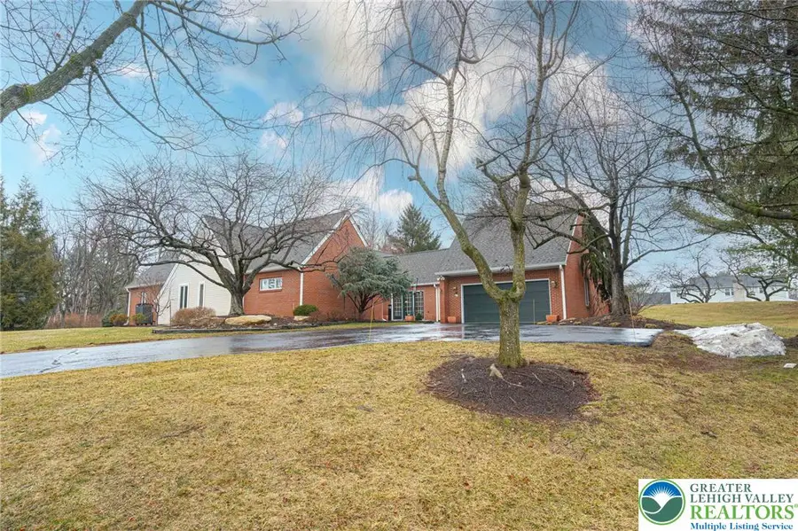 2475 Houghton Lean, Lower Macungie, PA 18062 - #2