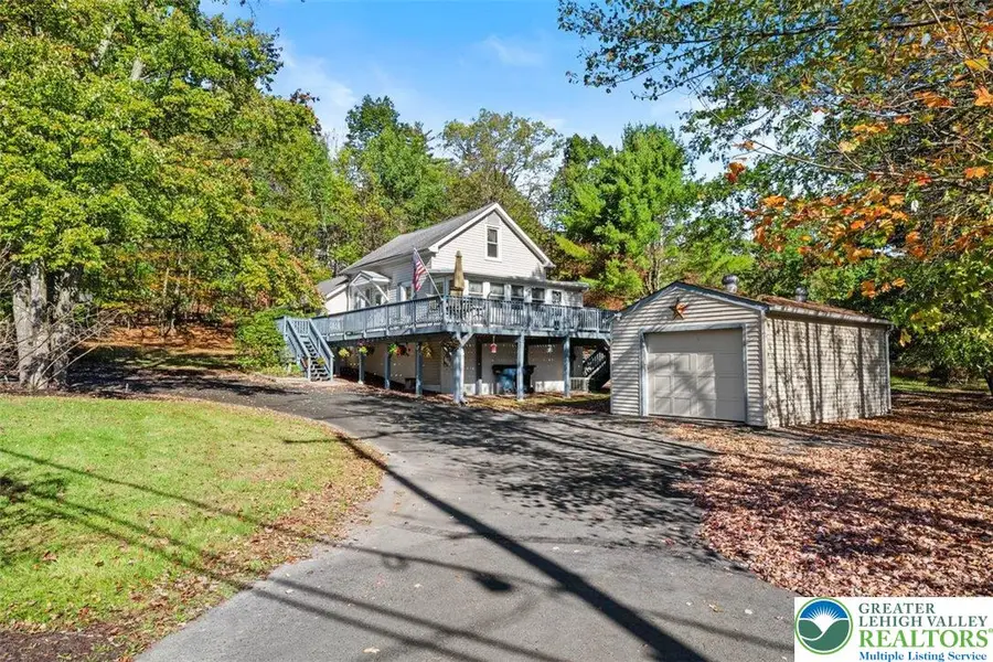 1637 Brushy Mountain Road, Middle Smithfield, PA 18302 - #2