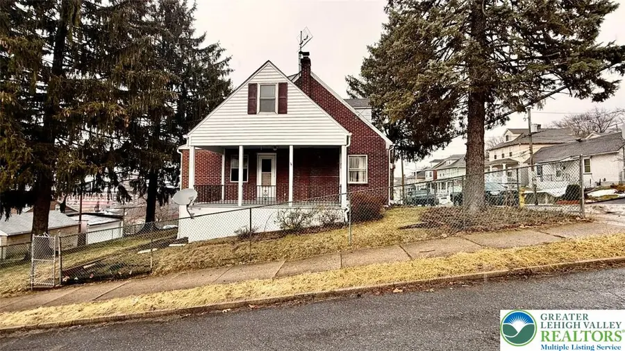 1303 E 6th Street, Bethlehem, PA 18015 - #2