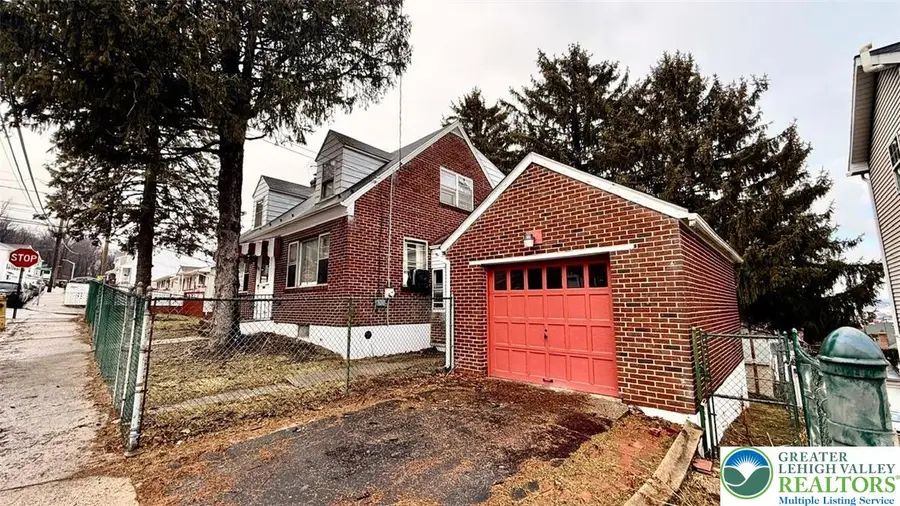 1303 E 6th Street, Bethlehem, PA 18015 - #3