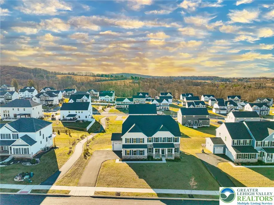 2890 Hawk Valley Court, Upper Saucon, PA 18034 - #2