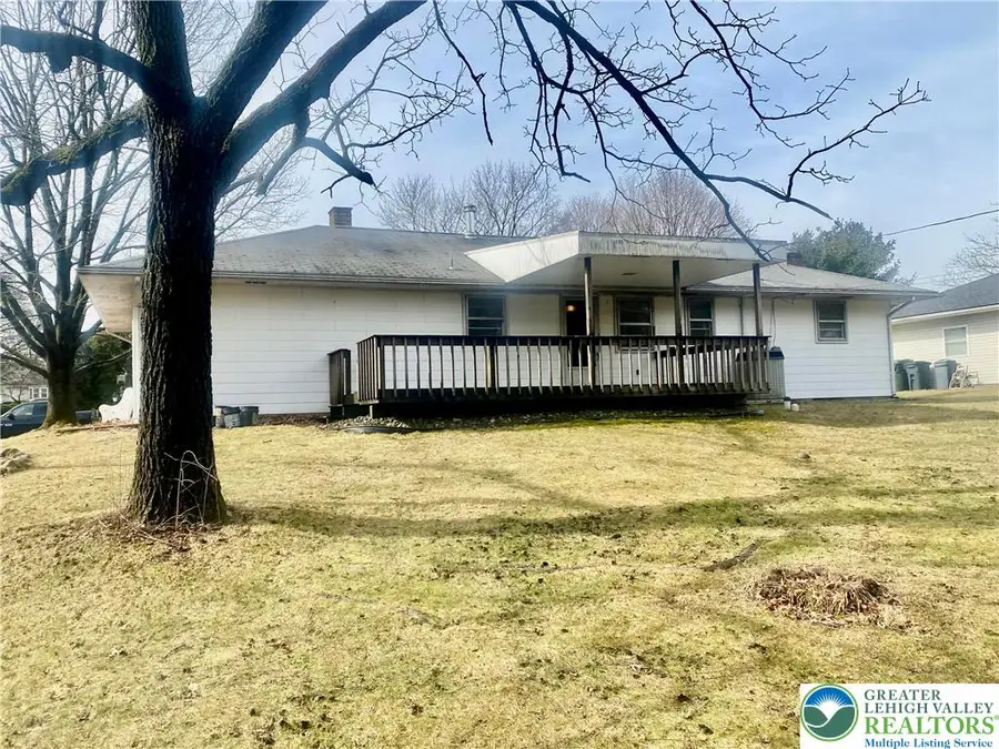 3925 Union Avenue, North Whitehall, PA 18078 - #2