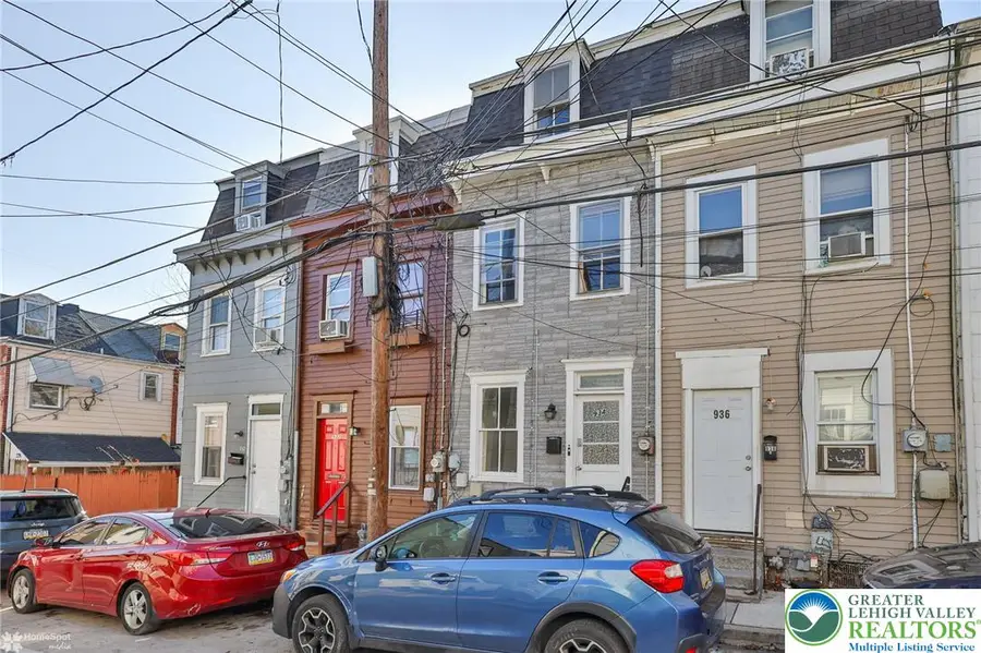 934 W Pine Street, Allentown, PA 18102 - #3