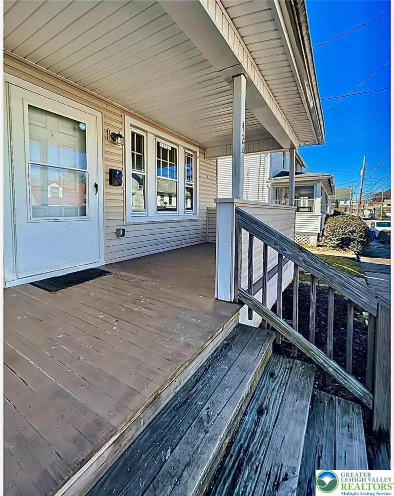 424 E Cranberry Avenue, Hazle, PA 18201 - #2