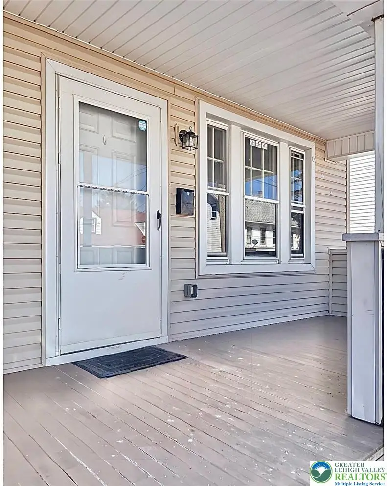 424 E Cranberry Avenue, Hazle, PA 18201 - #3