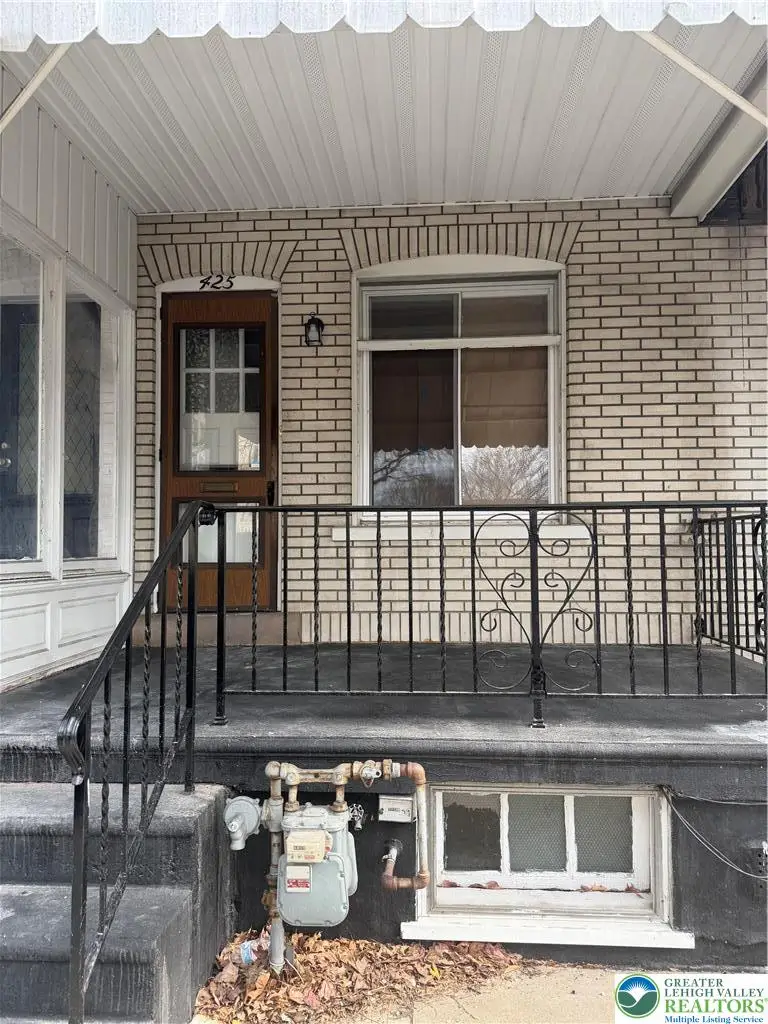 425 N 16th, Allentown, PA 18102 - #2